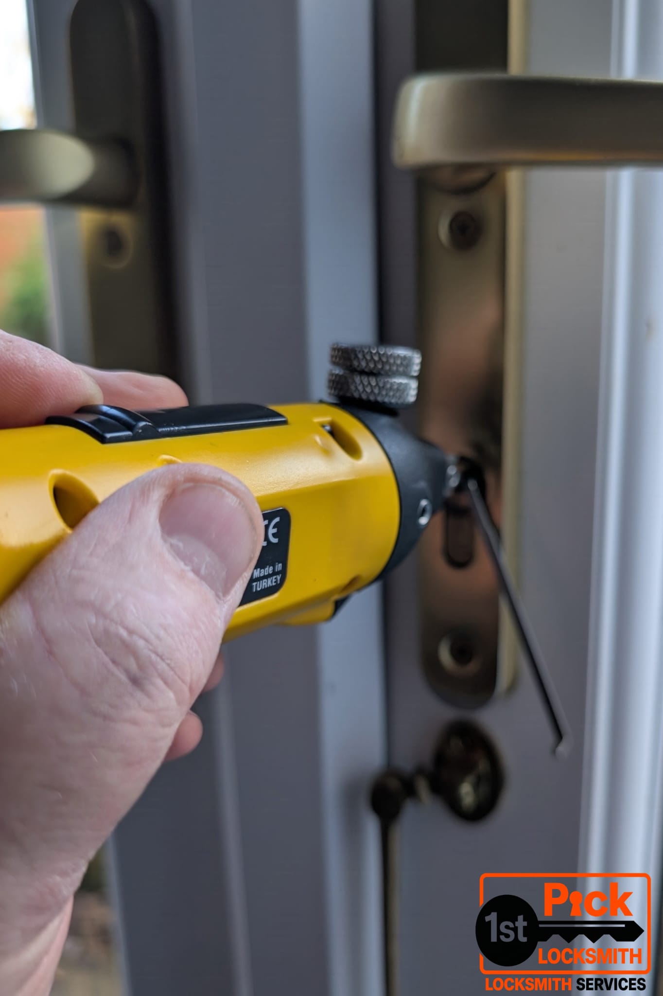 Whether you have lost your keys, locked yourself out, or the key has broken inside the lock, our non-destructive entry